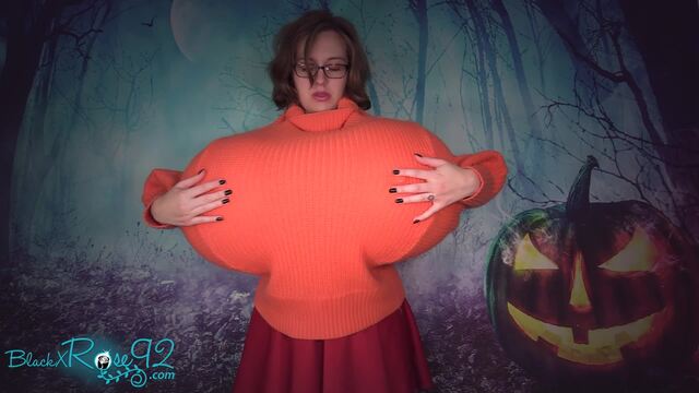 Jinkies! Velma's Got Giant Jugs! video from BlackxRose92