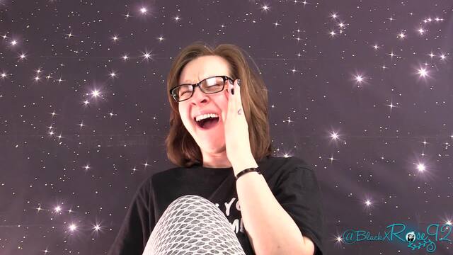 Waiting Is Boring video from BlackxRose92