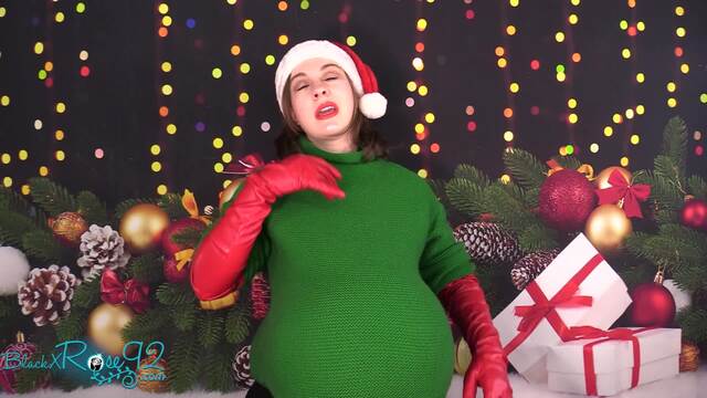 Swallowing Santa video from BlackxRose92