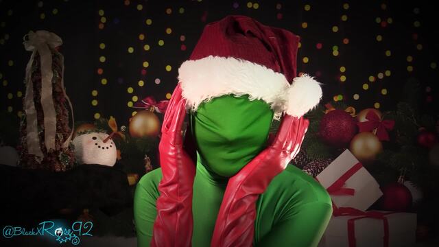 A Green Christmas video from BlackxRose92