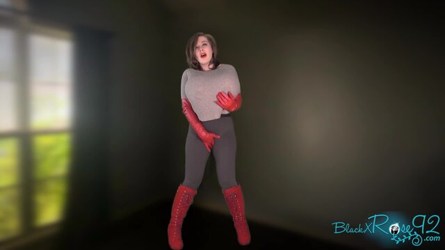 Gloved Growth Spurt video from BlackxRose92