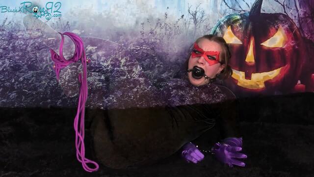 InvisiMILF Chapter 8: InvisiMILF Gets Caught video from BlackxRose92