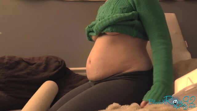 Big Binge In Bed video from BlackxRose92