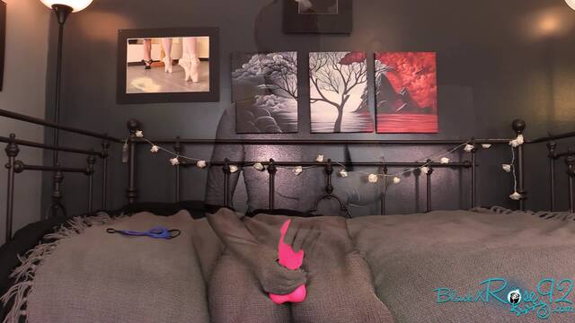 InvisiMILF Chapter 4: The Cumming video from BlackxRose92