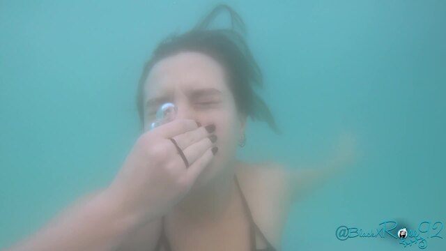 Thong Bikini Underwater video from BlackxRose92