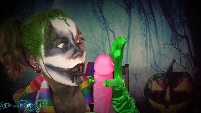 Gloved Clown Jerk Off video from BlackxRose92