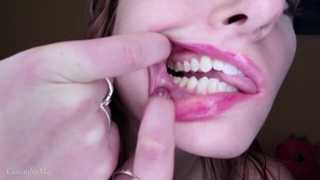 WORSHIP MY PERFECT TEETH video from Cassandra May