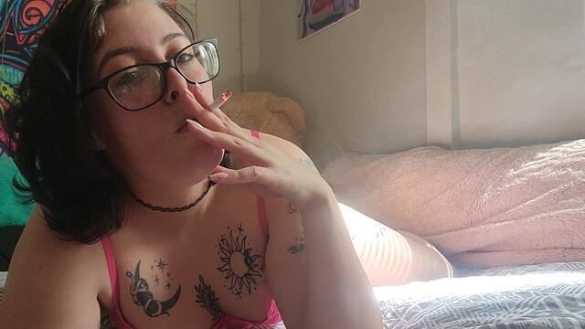 Smoking in Pink video from Cassidy Love