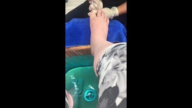 Bbw gets a pedicure video from GreenEyedFreakyMom