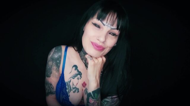 Now You Work for Me. video from Darcy Diamond