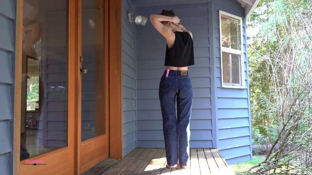 Peeing In Vintage Jeans video from DestinationKat