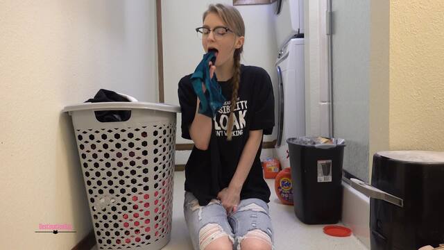 Her Dirty Panties video from DestinationKat