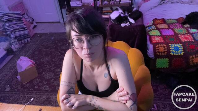 Ignoring You While I Send Emails video from Fapcakesenpai