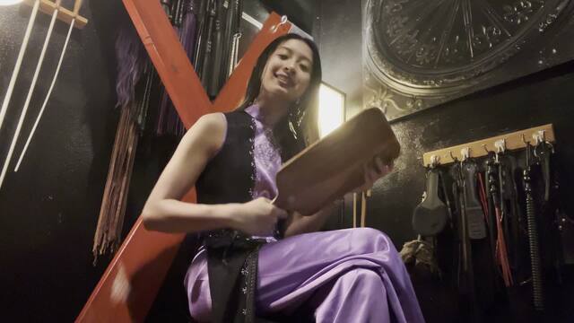 Binge or be blackmailed video from Felicity Azura