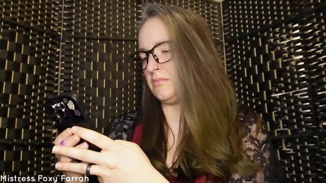 Stinky Liar video from Foxy Farrah