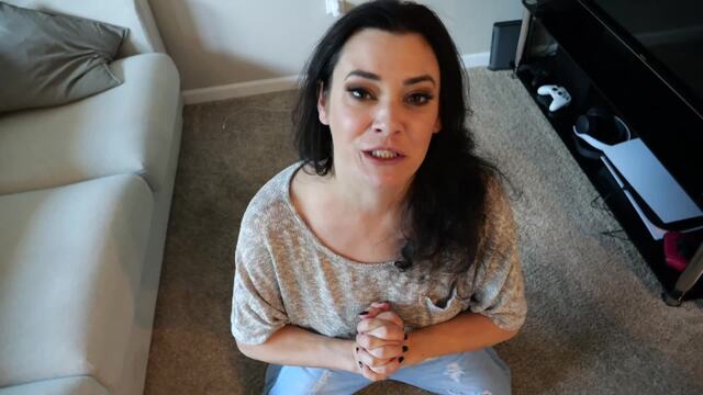 Tiffani's Breakroom Programming video from GG Fetish Media