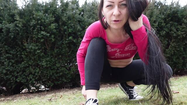 Bush dweller gets stomped out by converse video from Goddess Lizzie