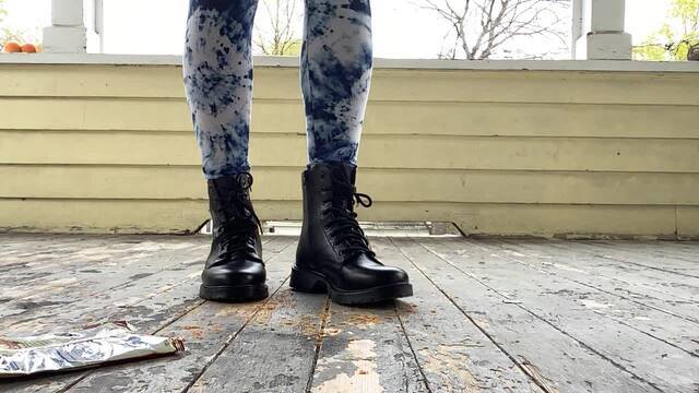 Let me crush your balls beta video from PrincessAnitta