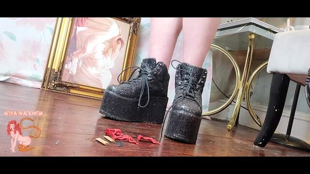 Platform Smash video from Anya Ivanovna