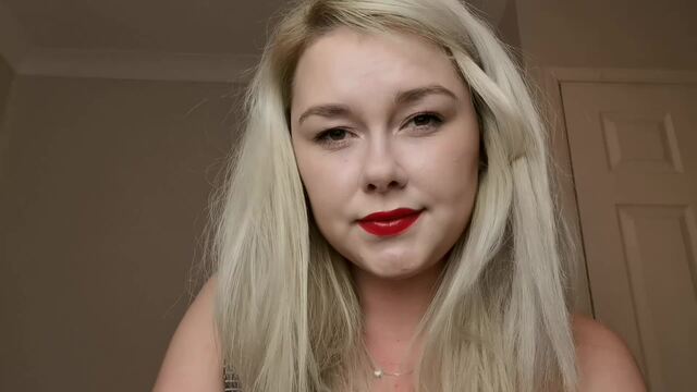 Gentle Giantess - Custom video from Ivy Wild