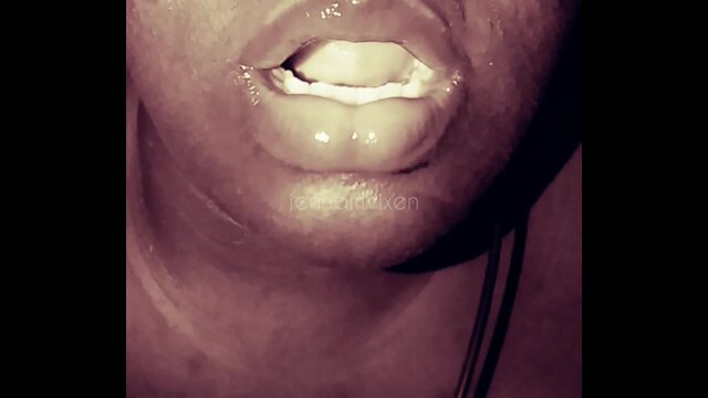 Juicy Lips video from Jenna Marstars