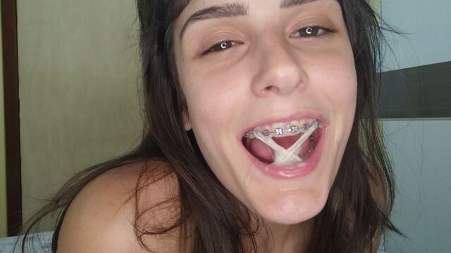 Cum on Butterfly Braces video from Julia Goddess