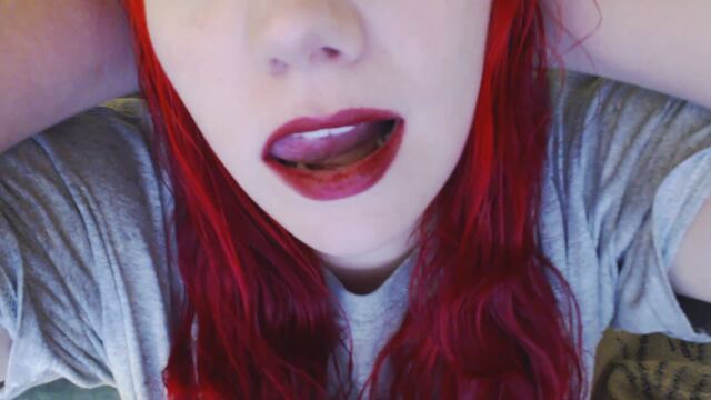 Red Lipstick Obsession video from 