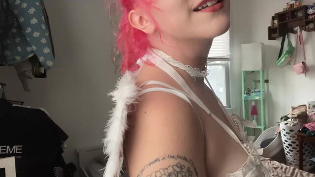 blackmailing my besties pops video from Lilredvelvet