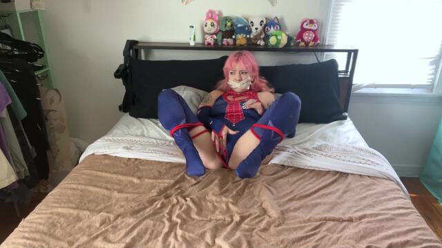 spider girl hostage orgasms video from Lilredvelvet
