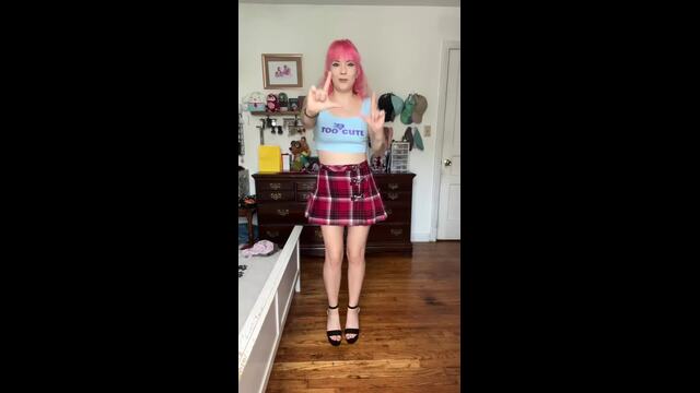 one last cum before locktober video from Lilredvelvet