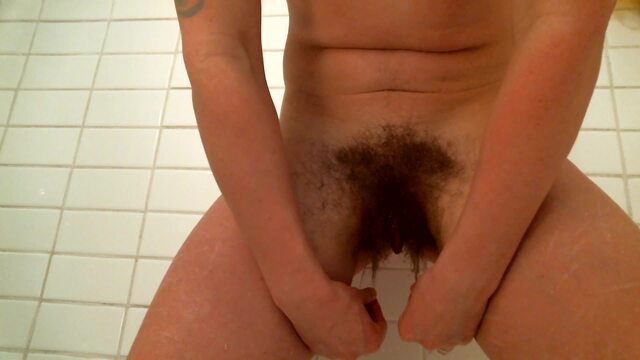 Shaving video from Nikita Rose