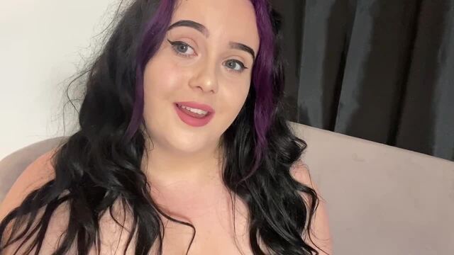 Stepmum Teaches You To Eat Pussy