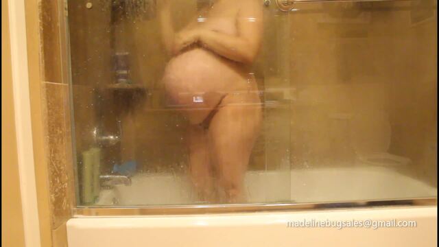 Pregnant Madeline Shower 31 weeks 2017 video from Madeline Bug