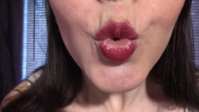 Vacuum Woman Sucks You Off video from Morgana Laveau