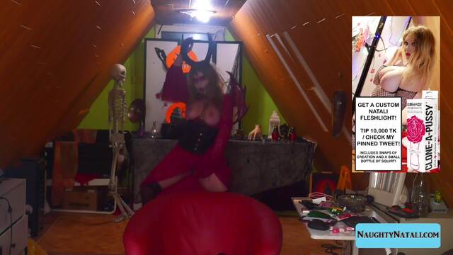The Succubus Dances for you, walk on by 03-12-2023 video from Naughty Natali