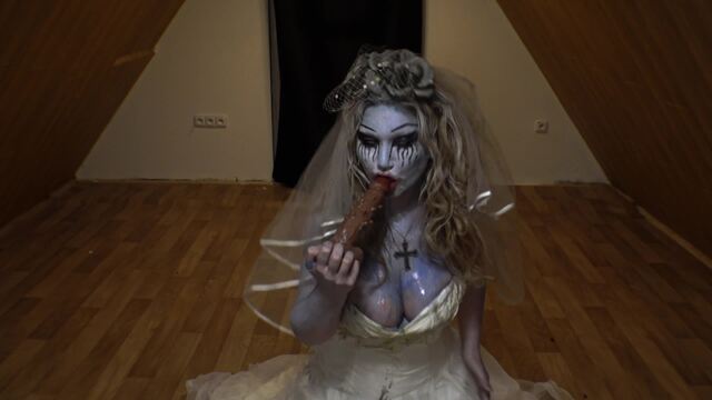 Extended Return of the bride in 4K video from Naughty Natali