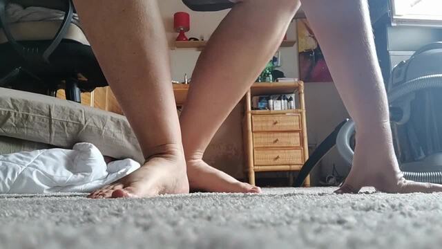BAREFOOT CLEANING: Dust, Soles & Vacuuming video from NicoleFetish