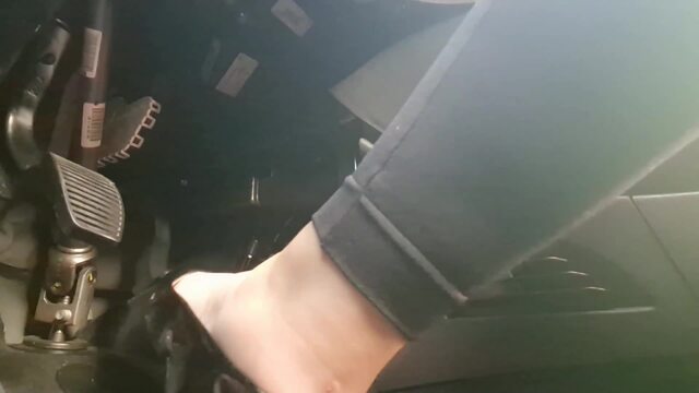 Extreme Pedal Pumping in Lancia Y - Shiny Black Flats Revving Engine Hard video from NicoleFetish