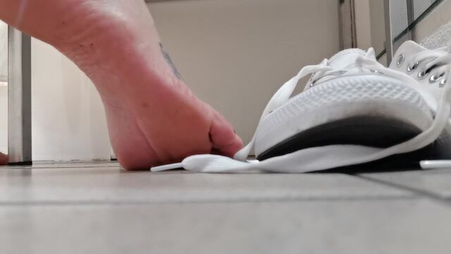 FITTING ROOM GIANTESS: Sneakers, Soles & Low-Angle Dominance video from NicoleFetish