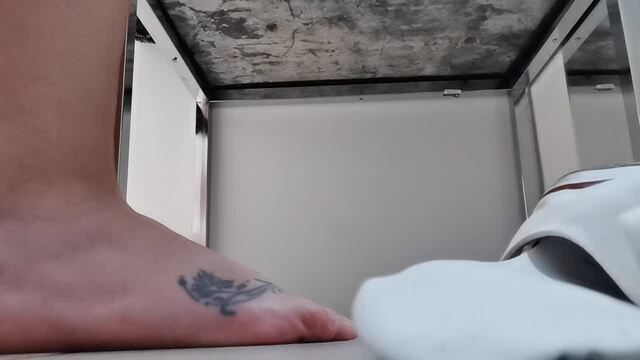 GigantessaPiediniSporchiNegozio 03_09.mp4 2 video from NicoleFetish
