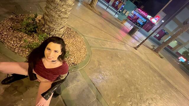 Slut on the streets video from Nicole Niagara