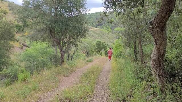 Facial outdoor in red lingerie video from Nikki Holland