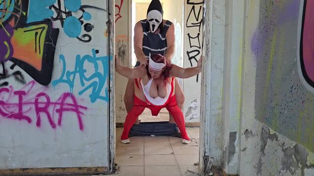 Halloween Nurse faces Ghostface video