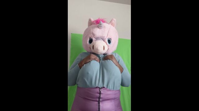 Bouncy video from Pony Girl Sable
