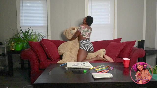 Teddy Arts N Crafts video from Peach Fuzz