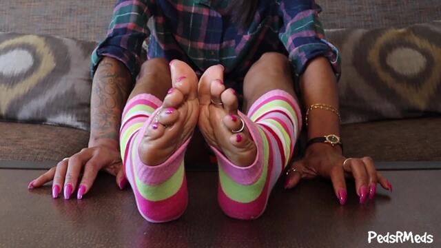 PrettyFeetDontCheat ASMR Nail Tapping with Feet in View video from Pedsrmedsproductions