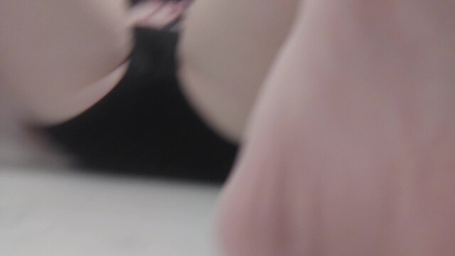 Daddy Wants to Swim in My Ocean video from Lizzy Maestro