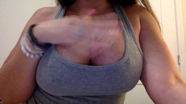 I Know You Love To Be Blackmailed video from QueenAlana