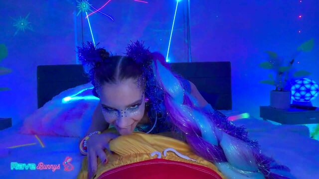 Electric Vixen Madison Gets Pussy-Eaten In A Private Neon-Lit Room! video from RaveBunnys