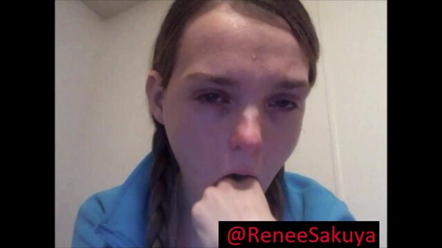 Such a good girl, gagging and choking on fingers to tears video from Renee Sakuya